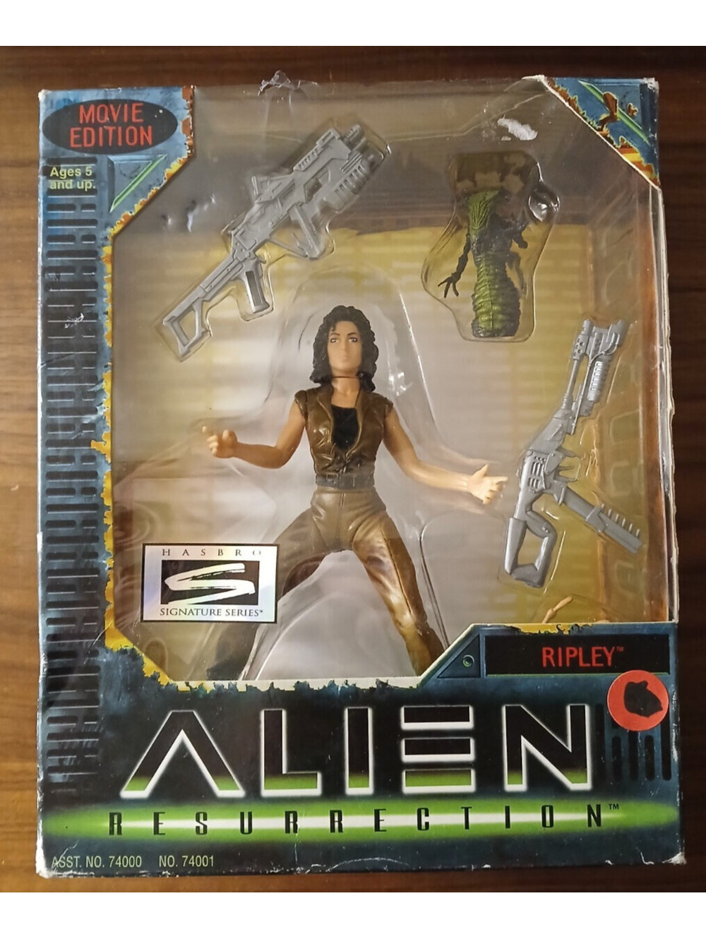 Hasbro Ripley Alien Resurrection Movie Edition Action Figure